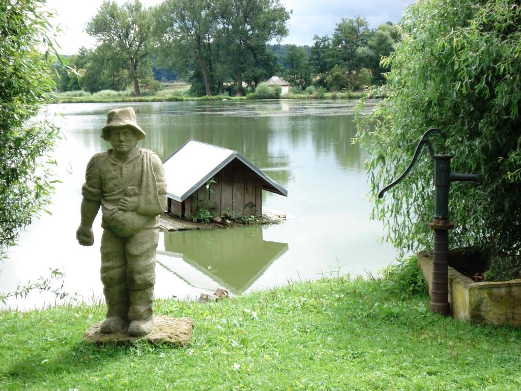Landgasthof Windfelder Am See Hotel Stegaurach Екстериор снимка